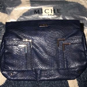 Classic shell McCall